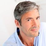 10979076-retrato-de-guapo-de-40-años-de-edad-hombre